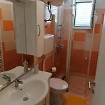 Poldrugo קרס